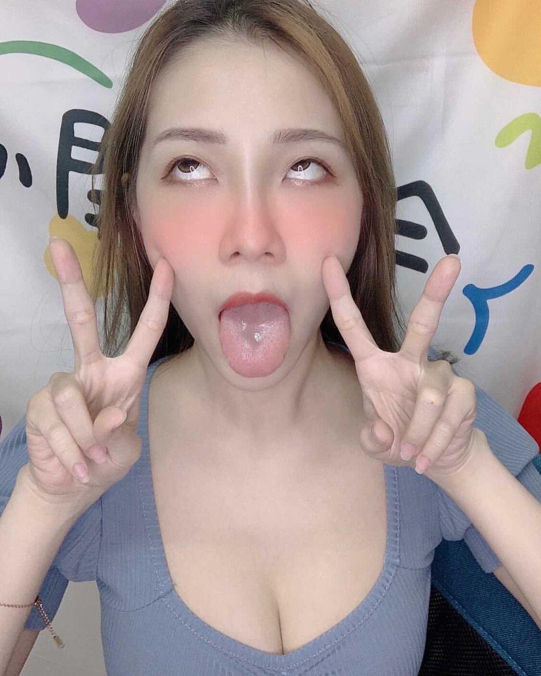 Ahegao face