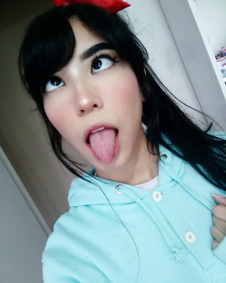 Ahegao face