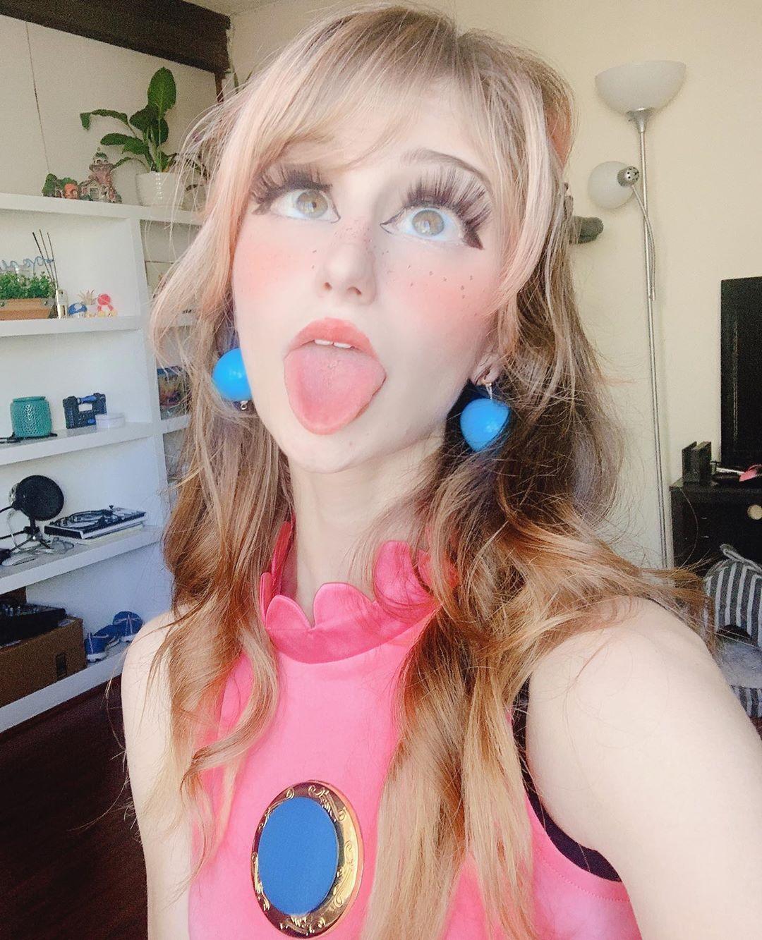 Ahegao face