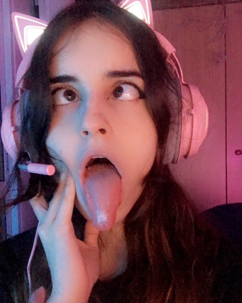 Ahegao face