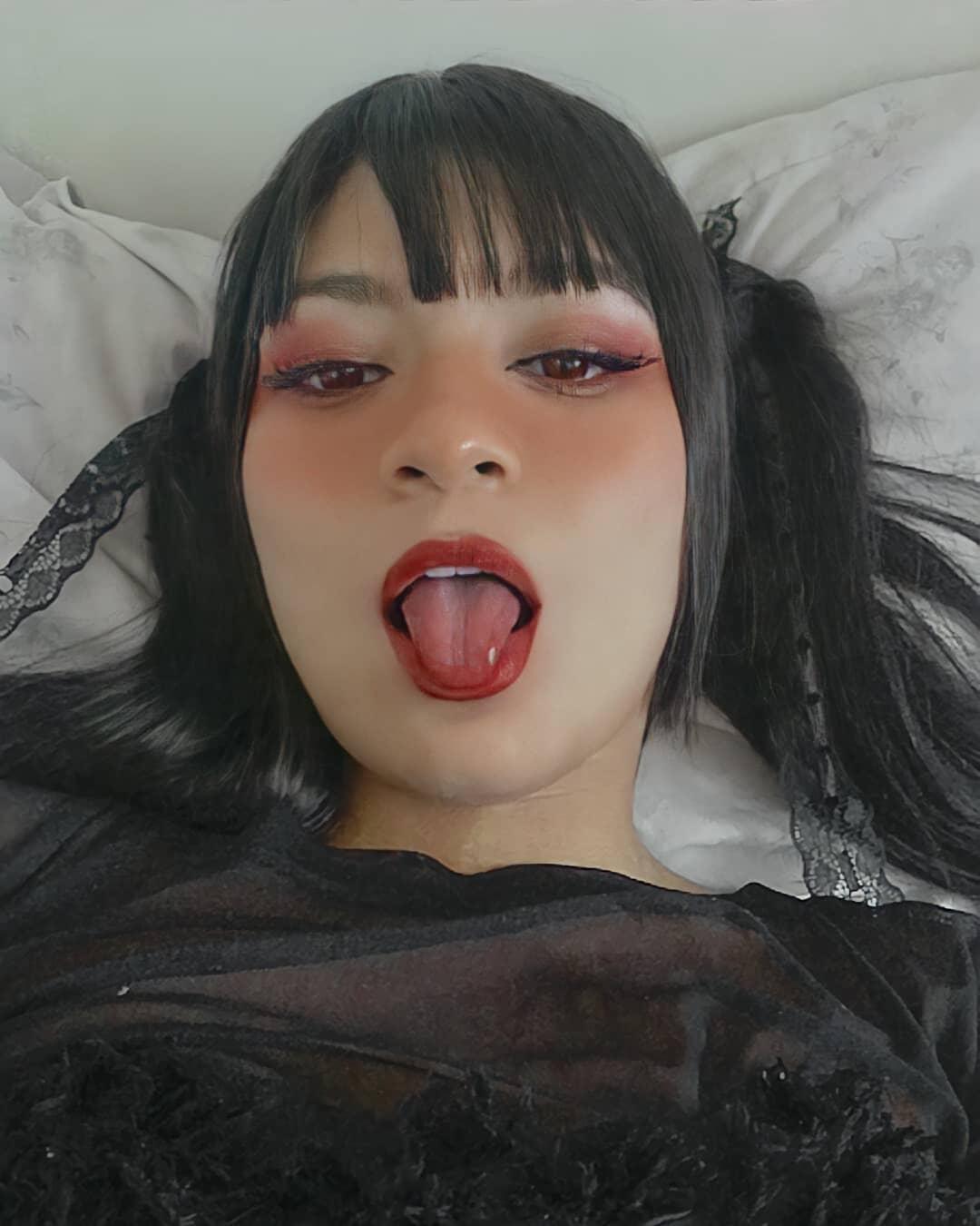 Ahegao face