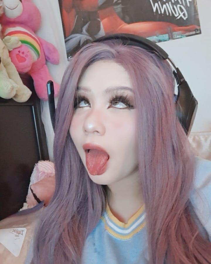 Ahegao face