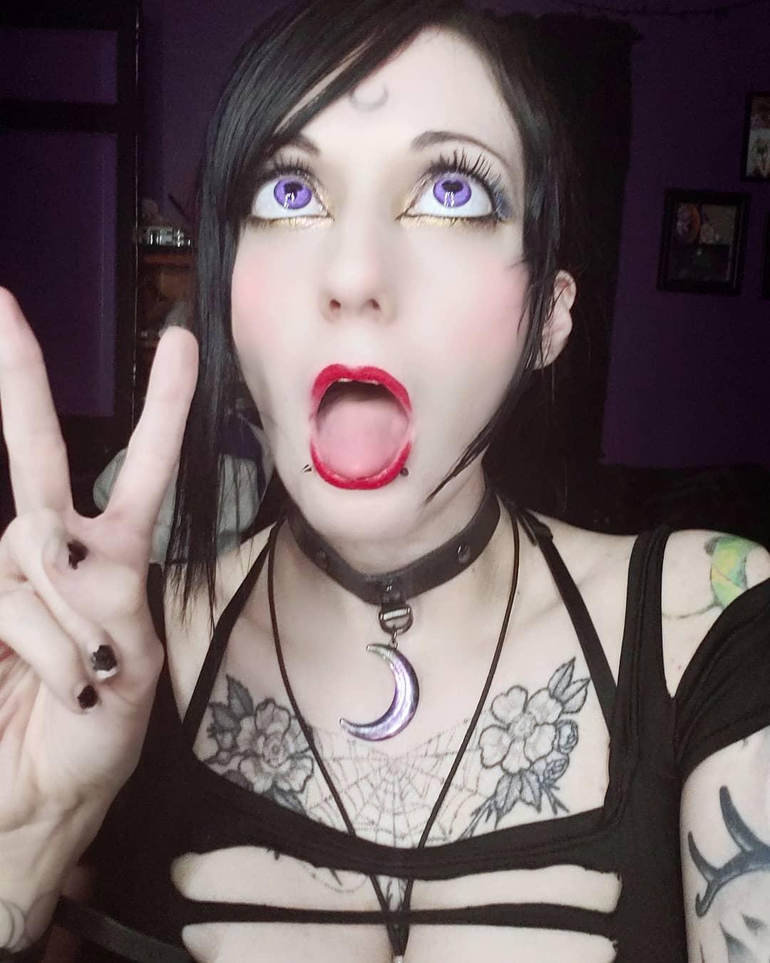 Ahegao face