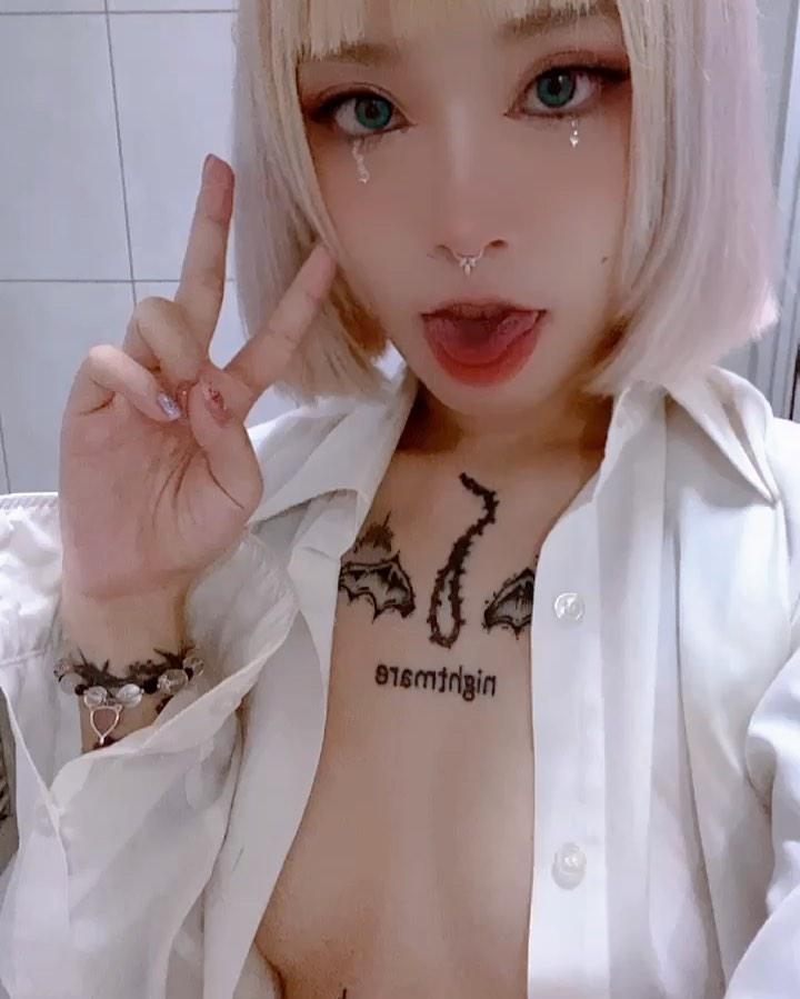 Ahegao face