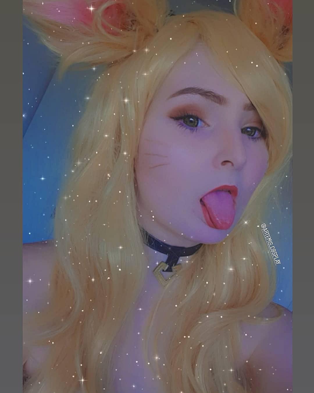 Ahegao face