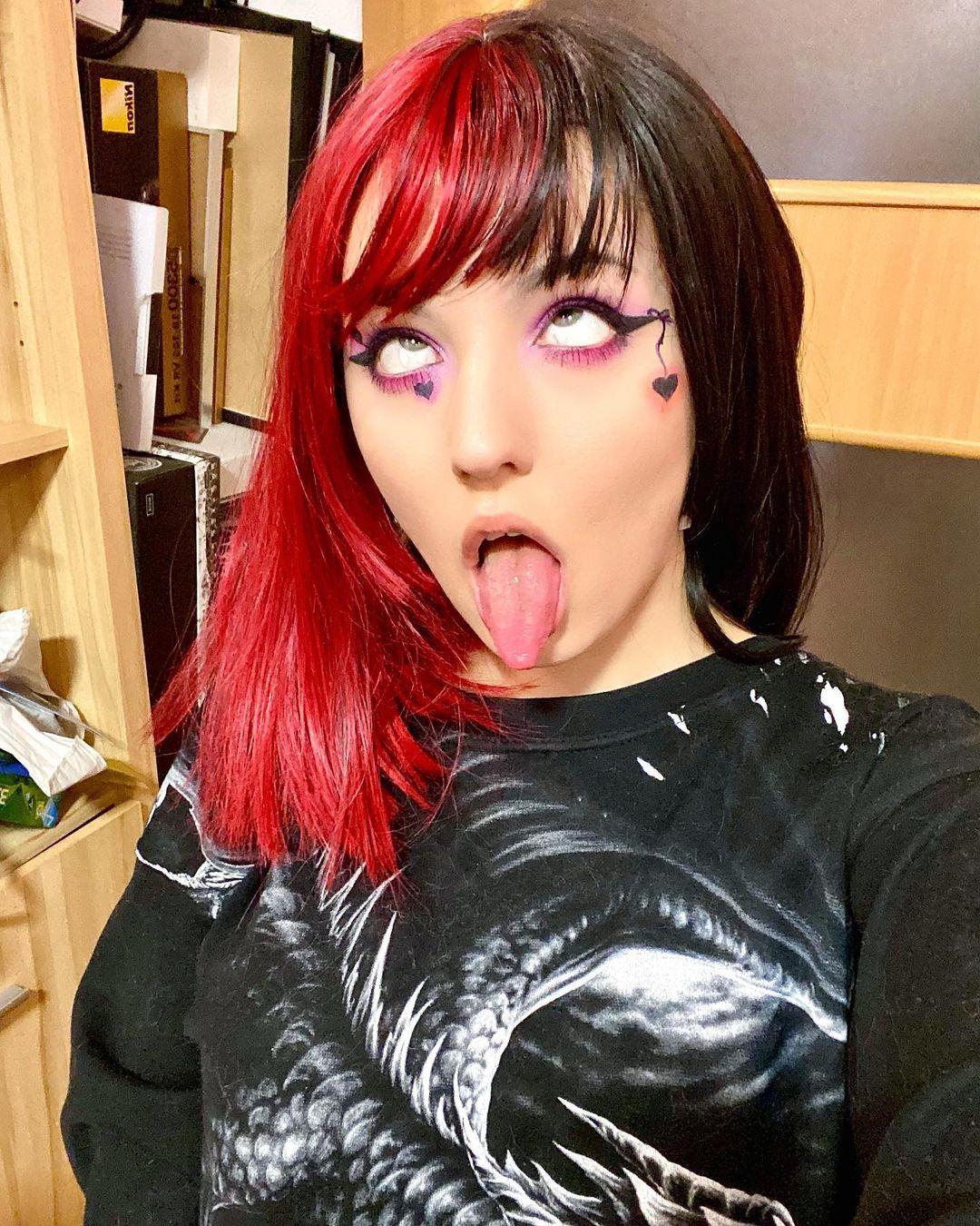 Ahegao face