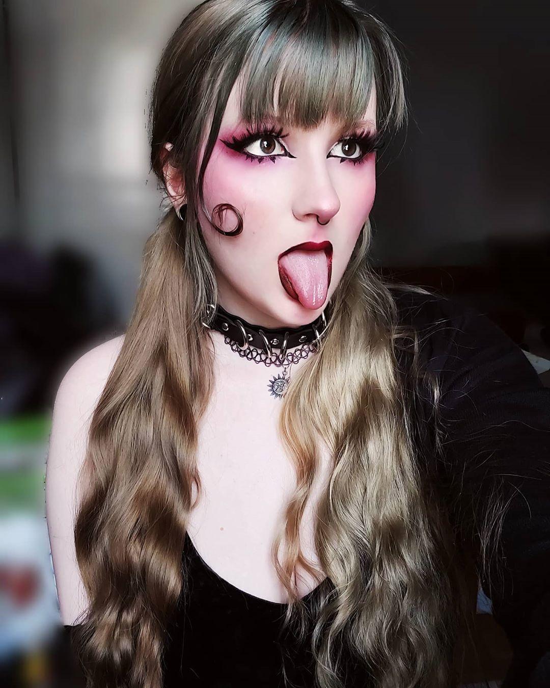 Ahegao face