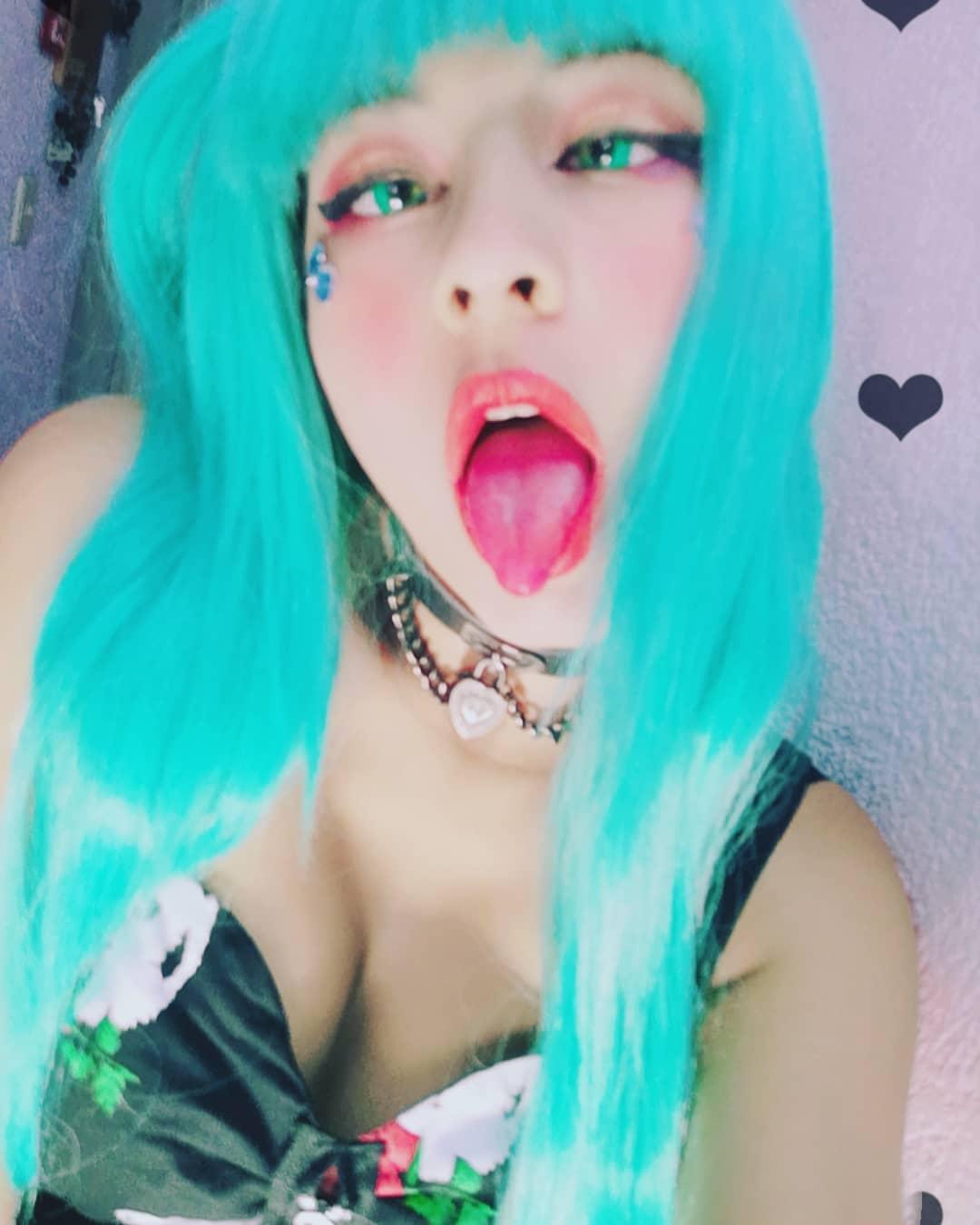 Ahegao face