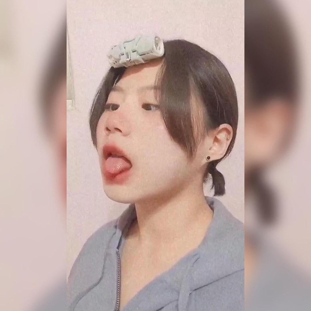 Ahegao face