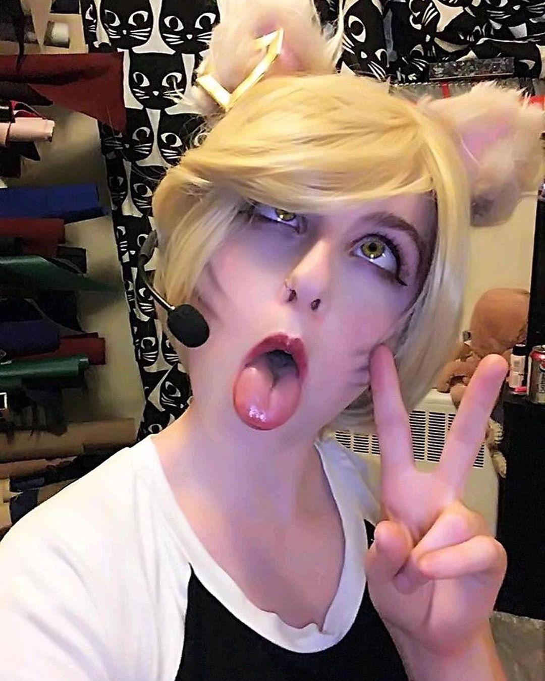 Ahegao face