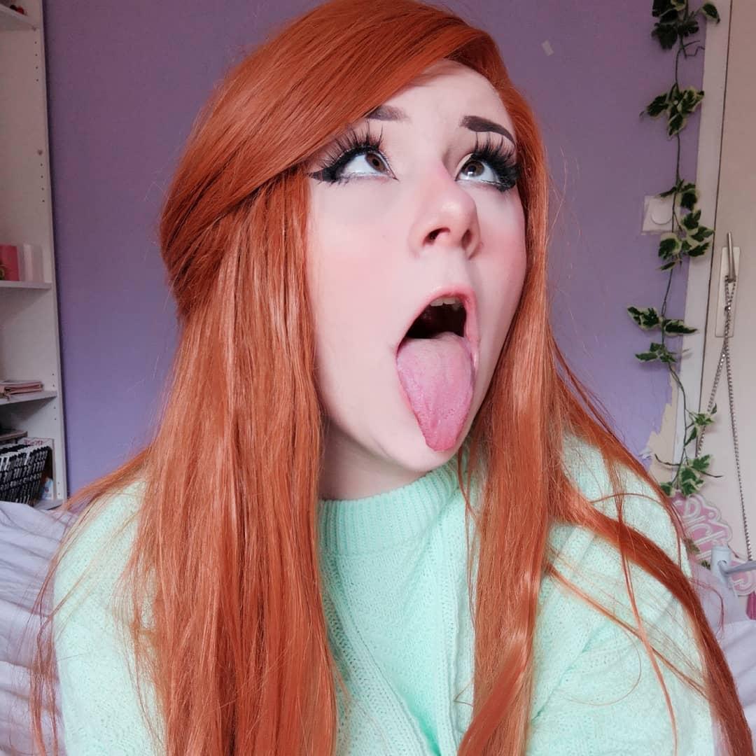 Ahegao face