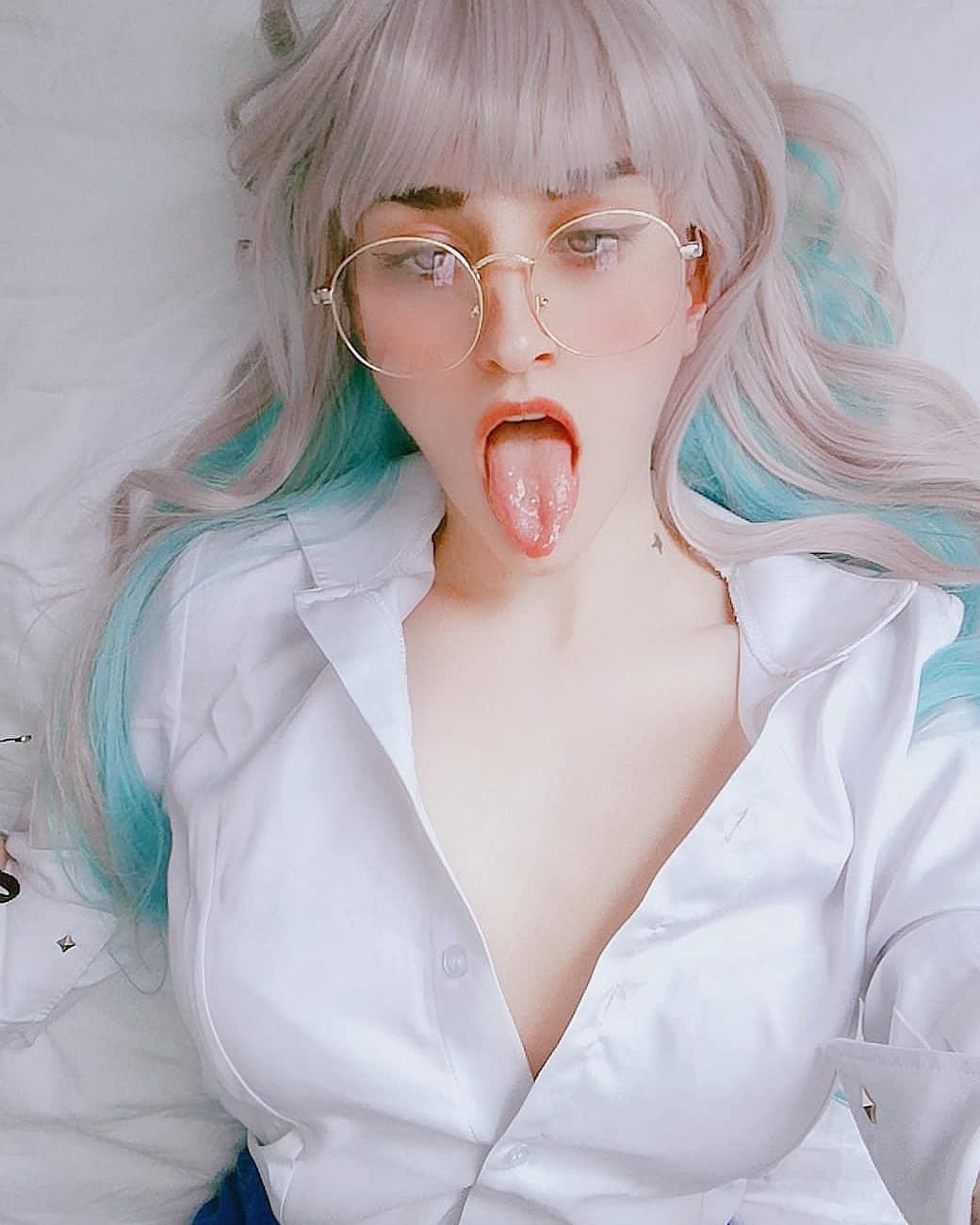 Ahegao face