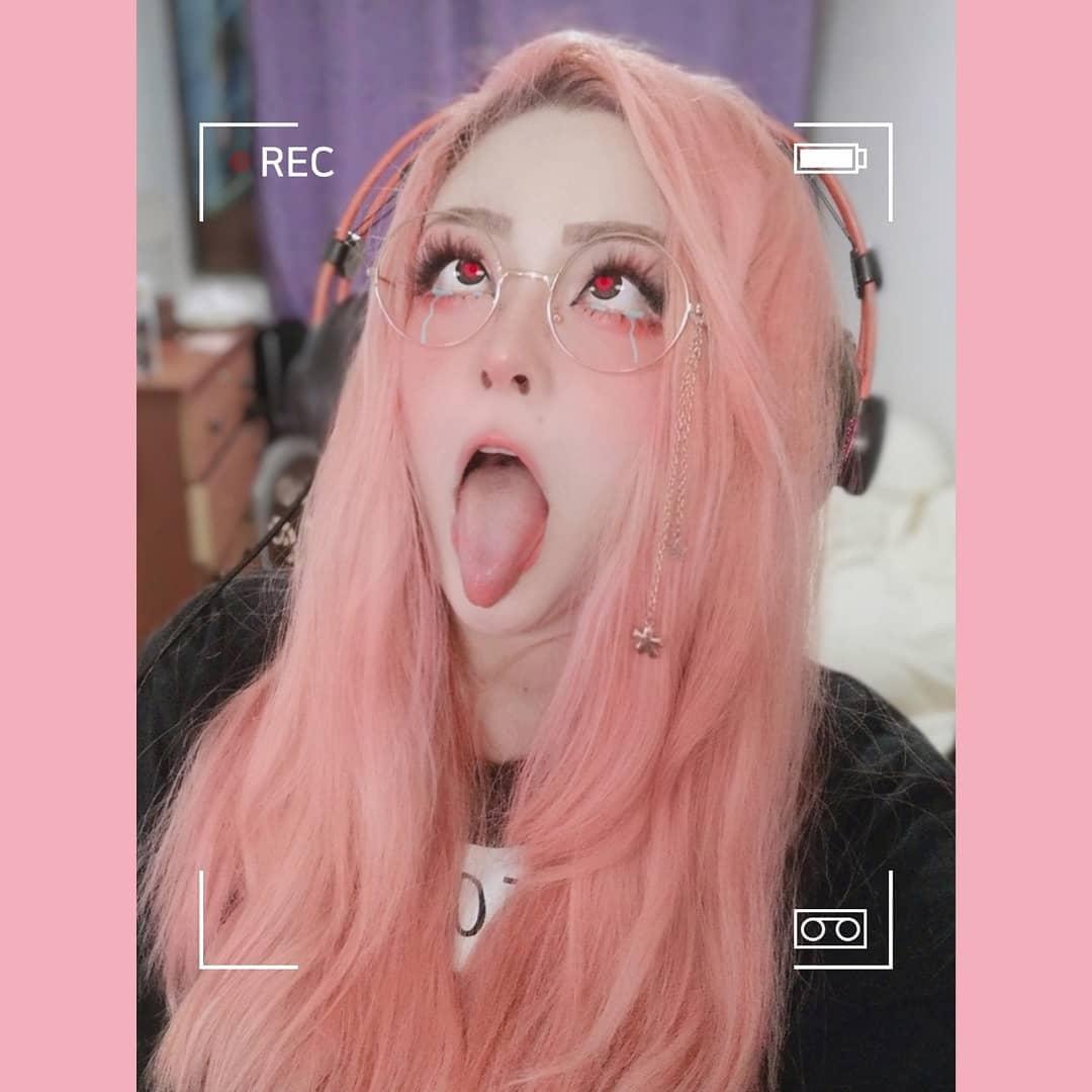 Ahegao face