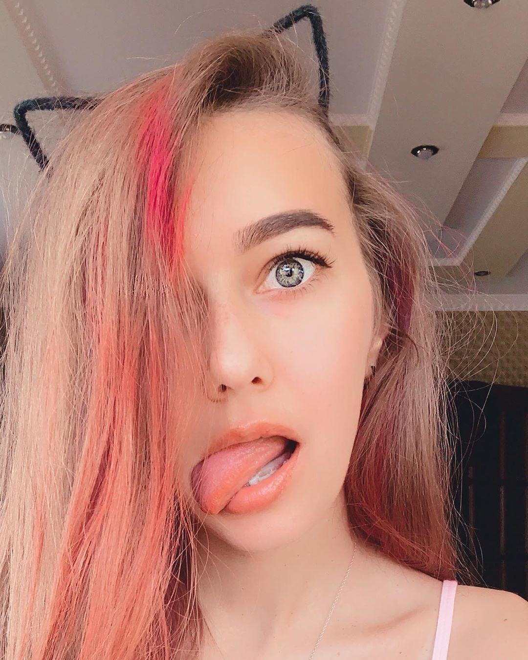 Ahegao face