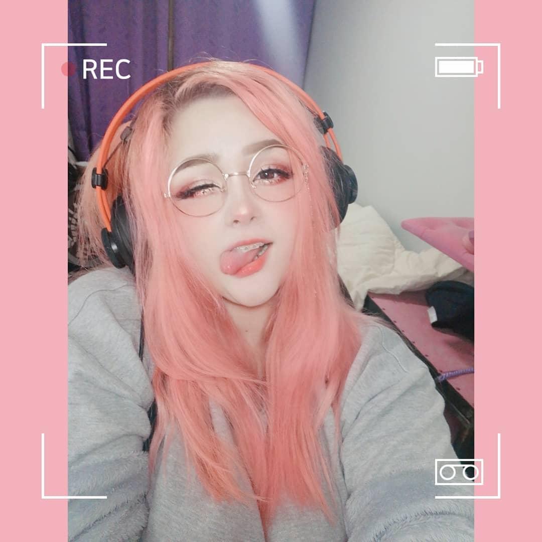 Ahegao face