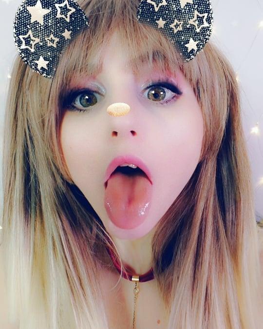 Ahegao face