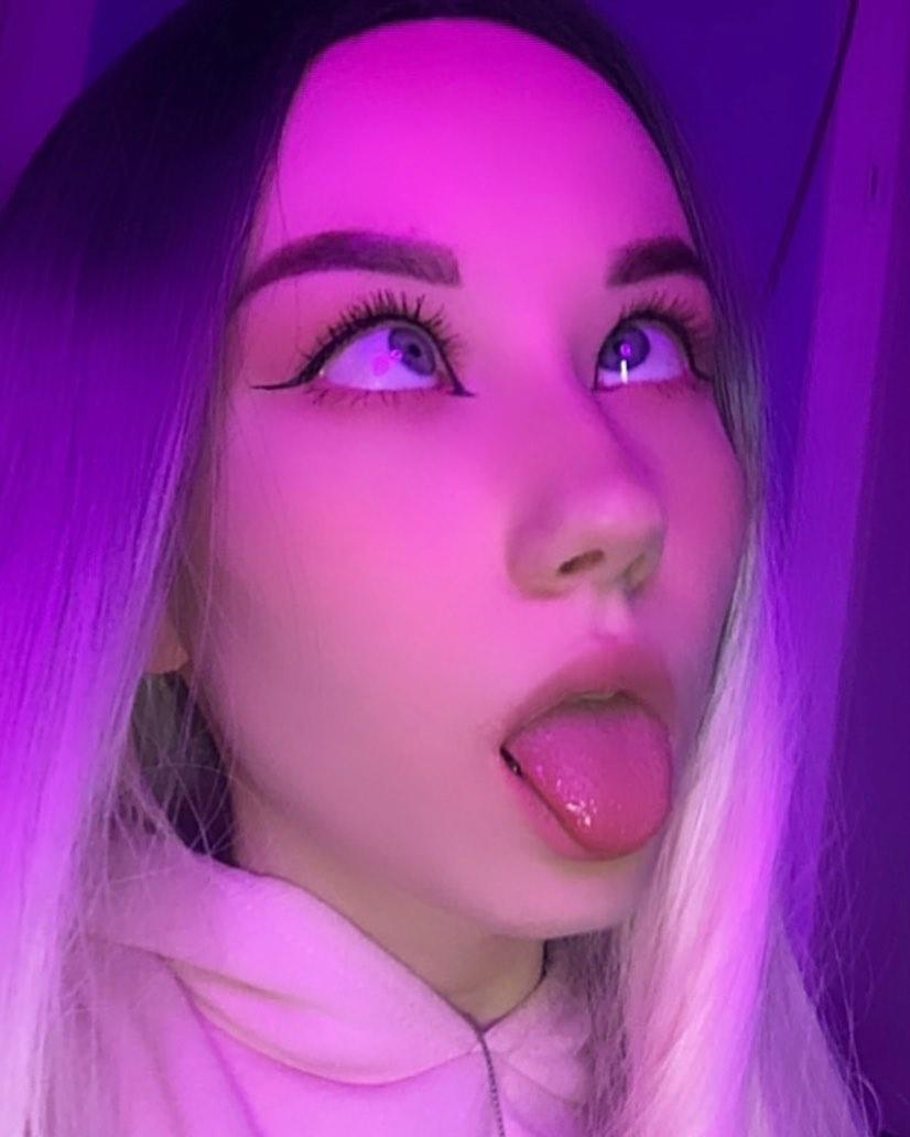 Ahegao face