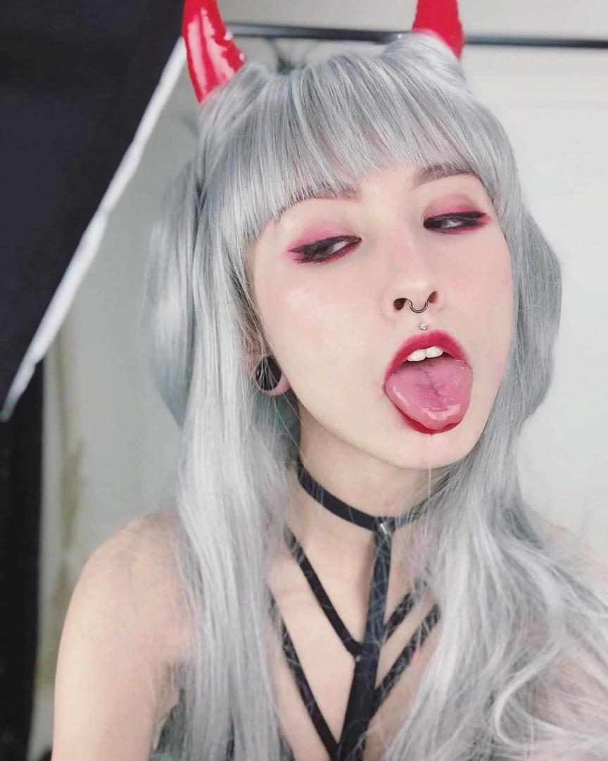 Ahegao face