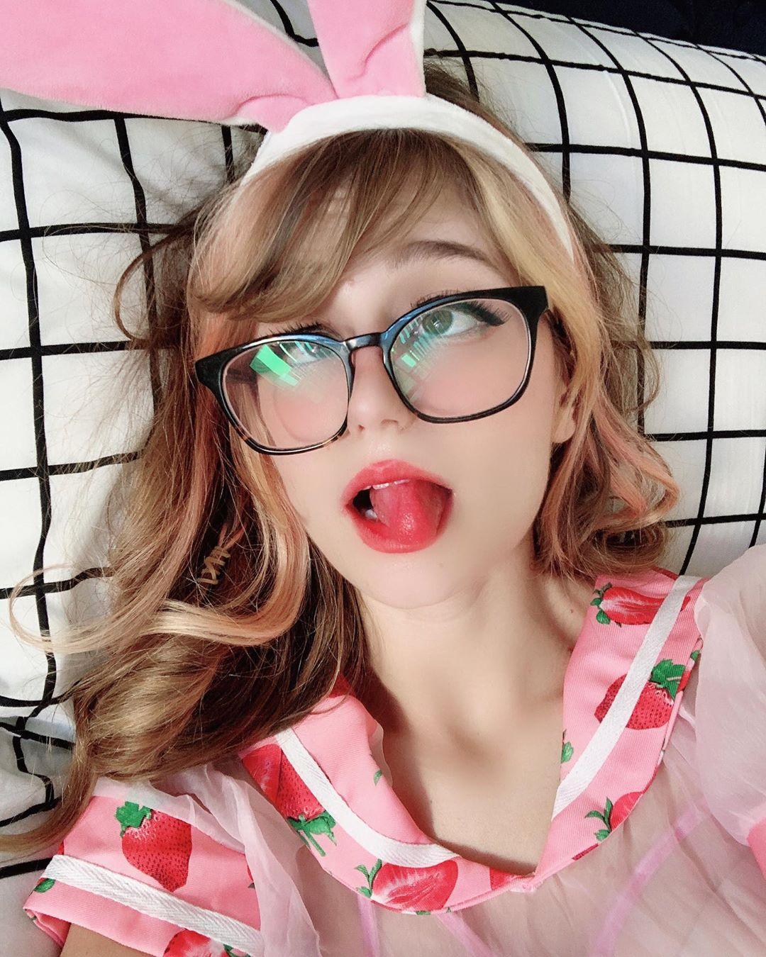 Ahegao face