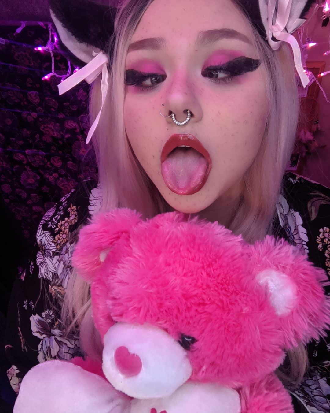 Ahegao face