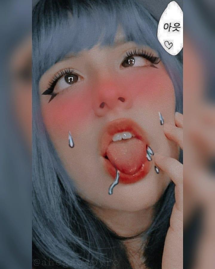 Ahegao face