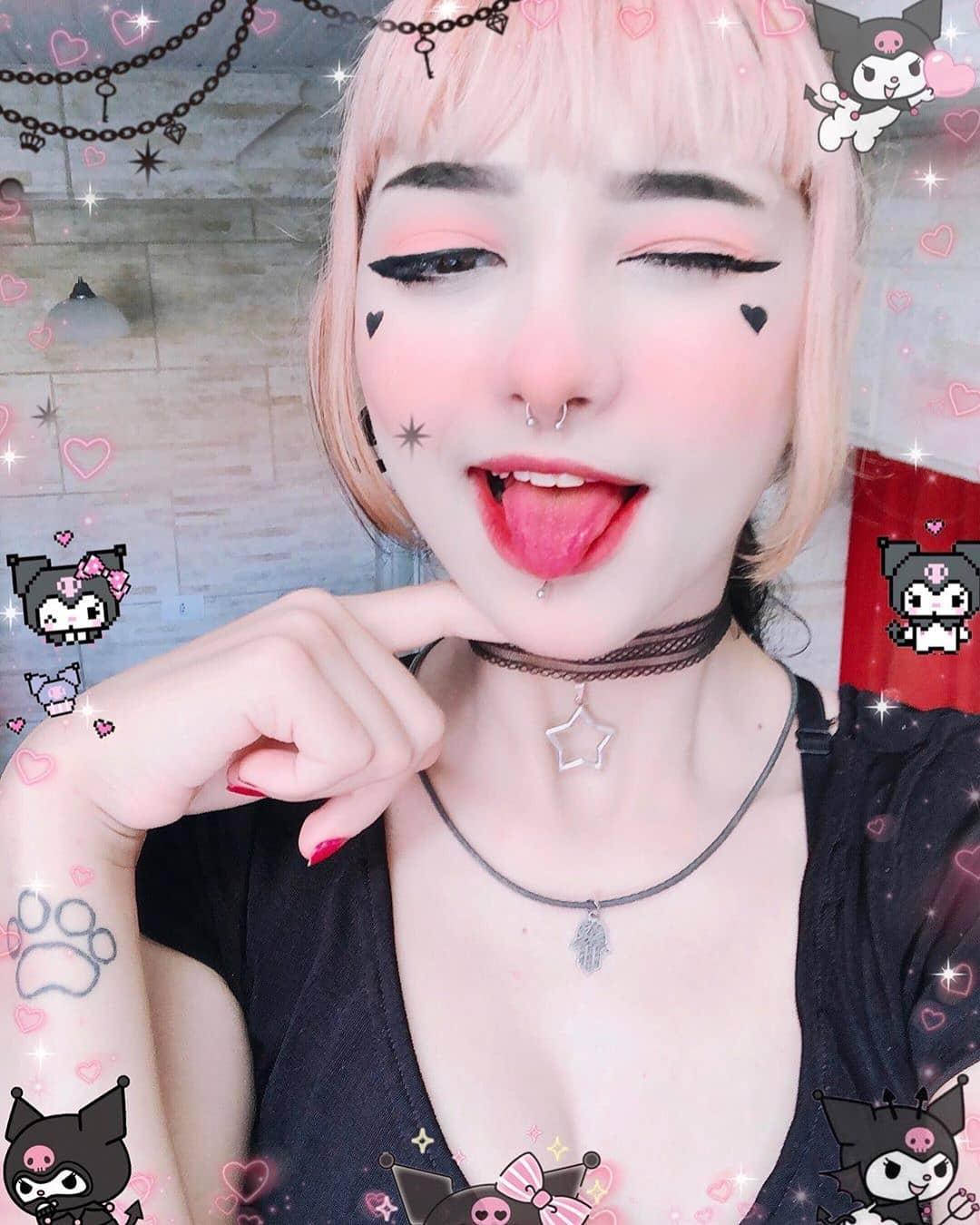 Ahegao face