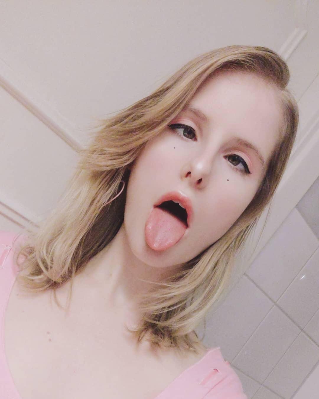 Ahegao face