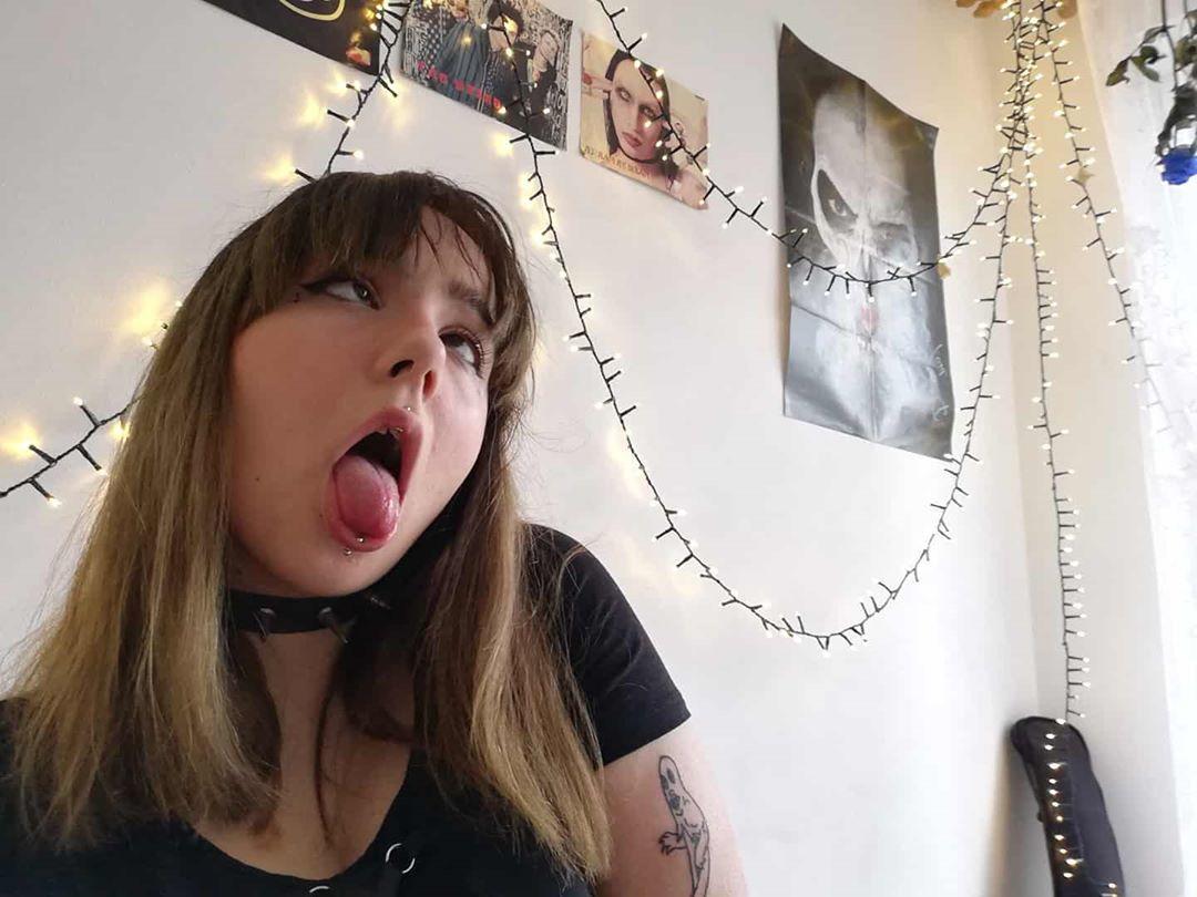 Ahegao face