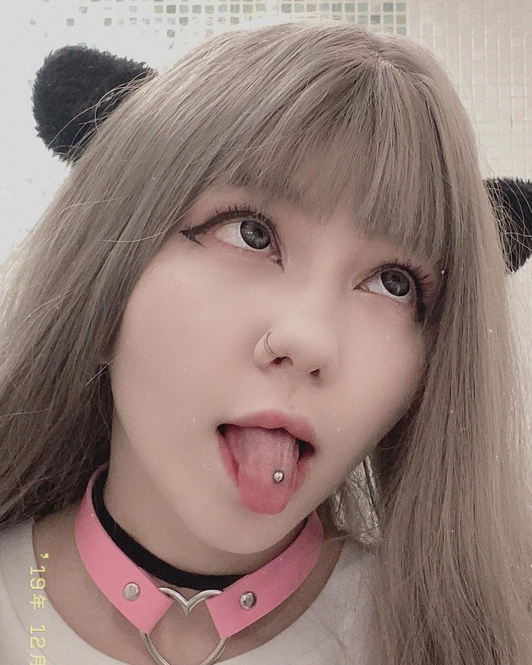 Ahegao face