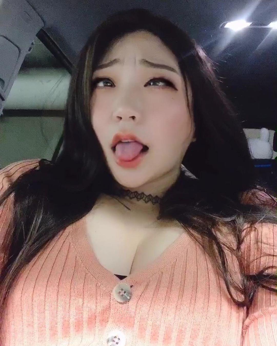 Ahegao face