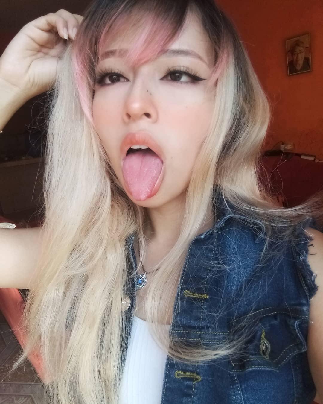 Ahegao face