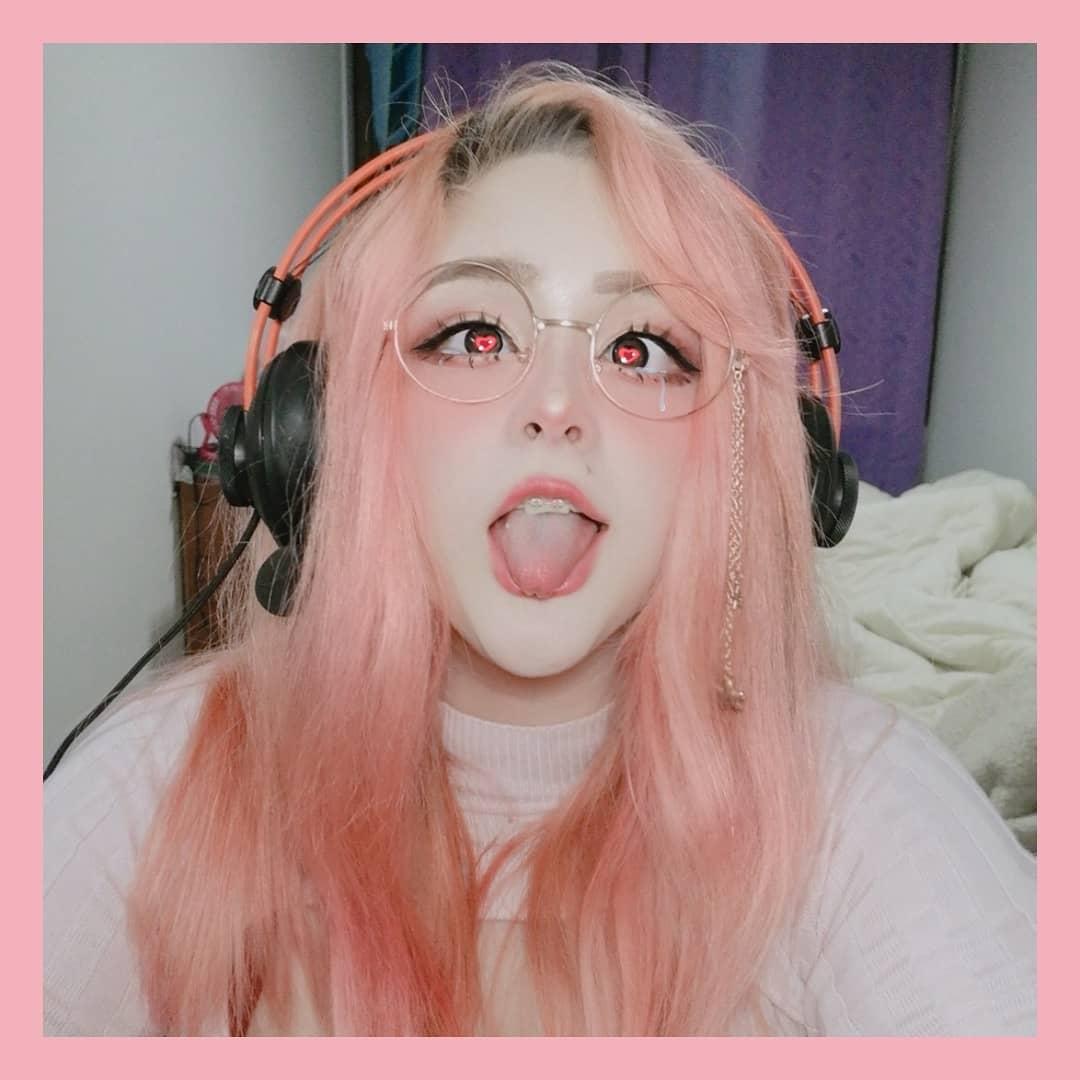 Ahegao face