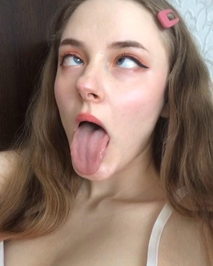 Ahegao face