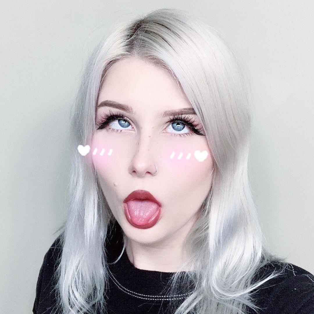 Ahegao face