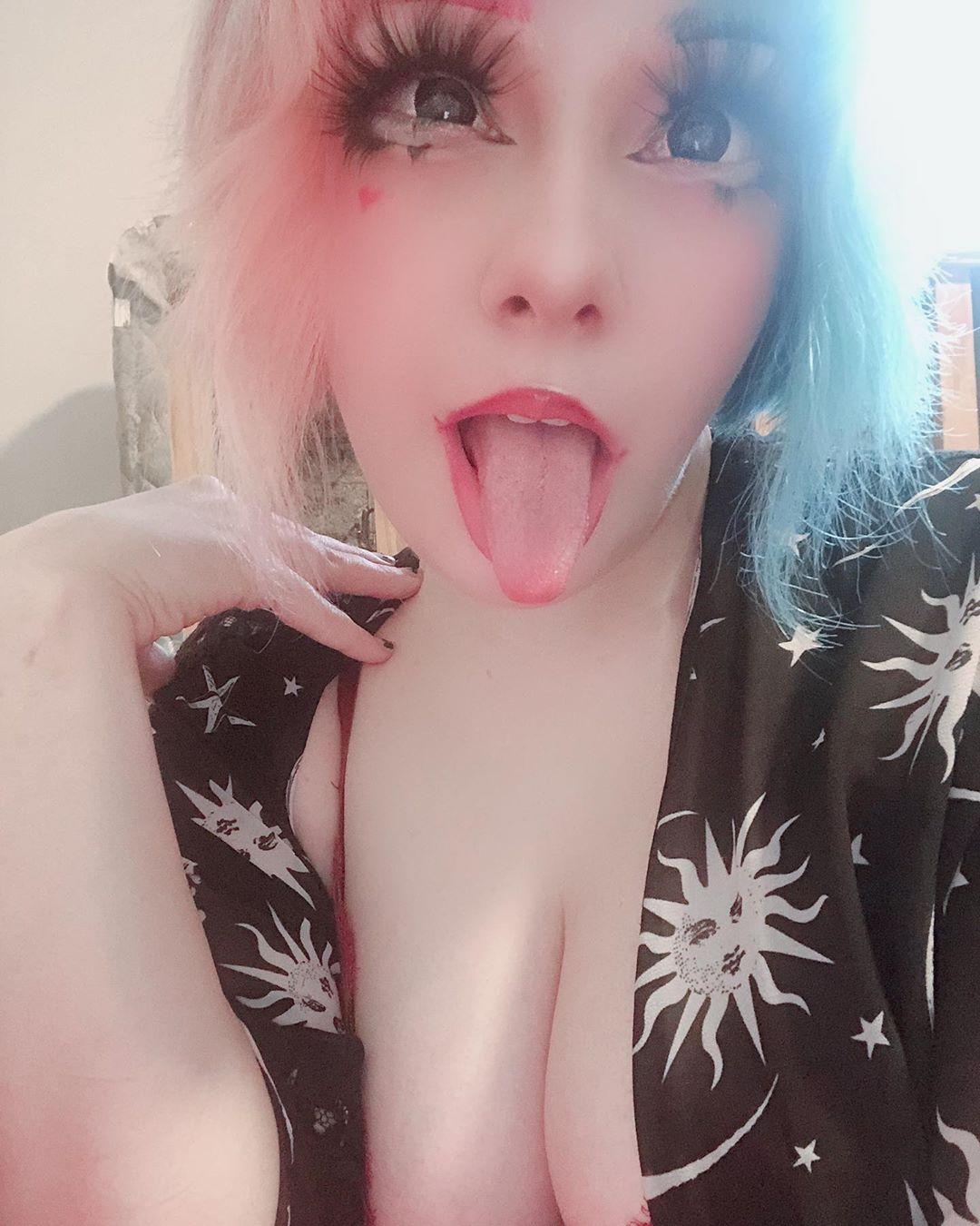 Ahegao face