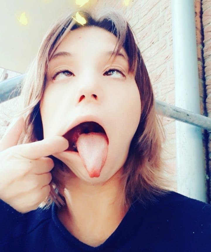 Ahegao face