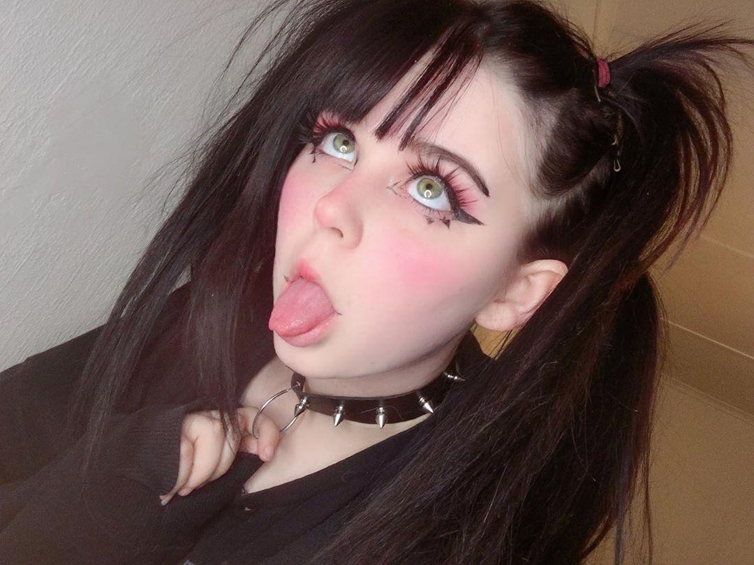 Ahegao face