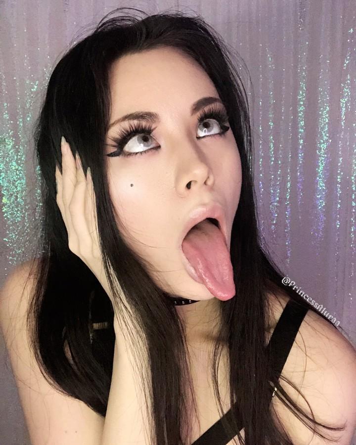 Ahegao face