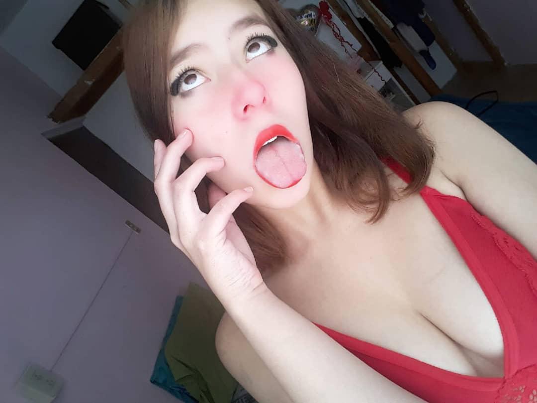 Ahegao face