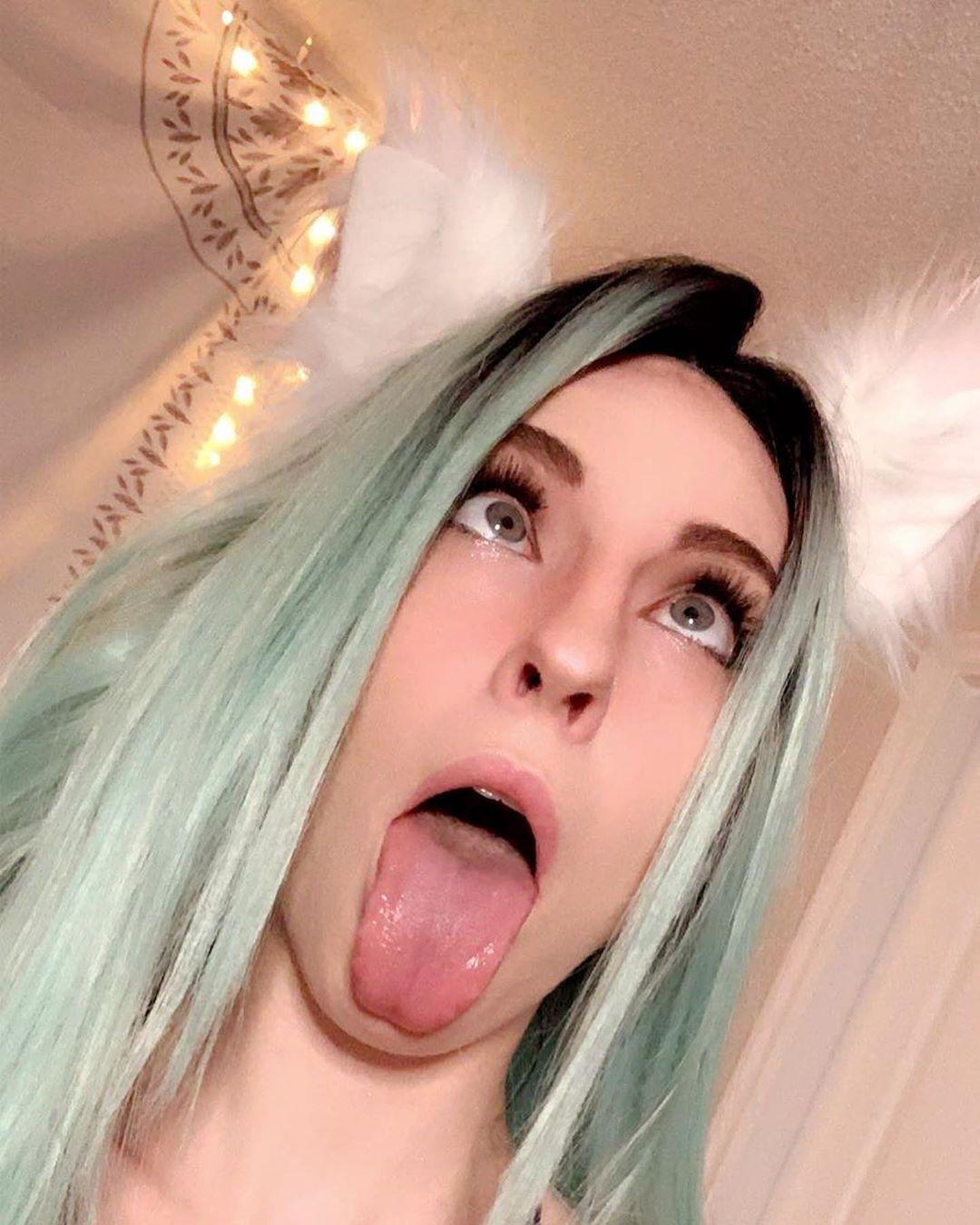 Ahegao face