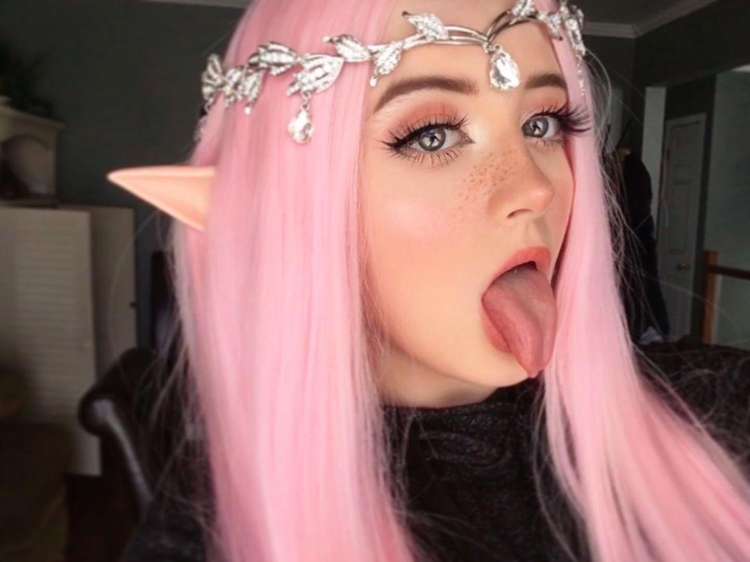 Ahegao face