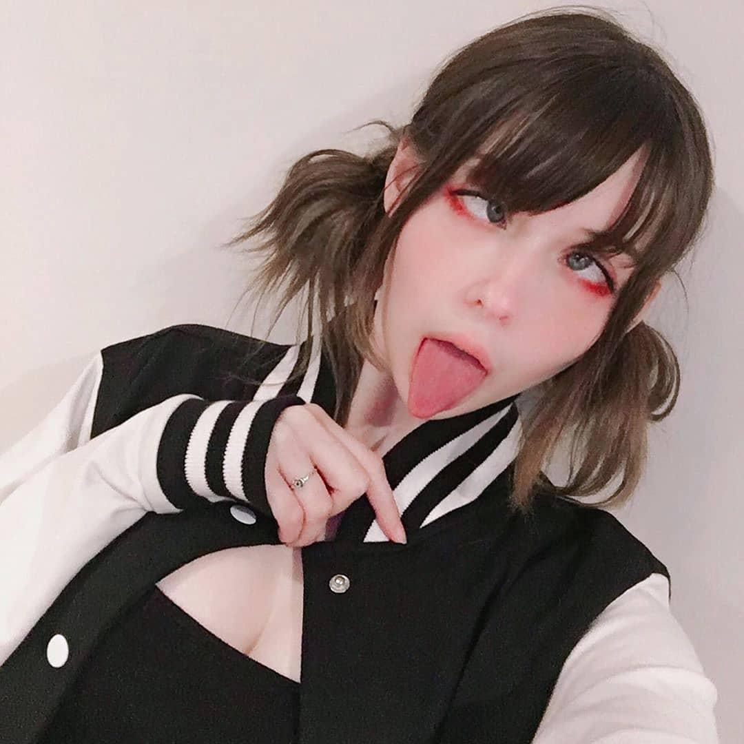 Ahegao face