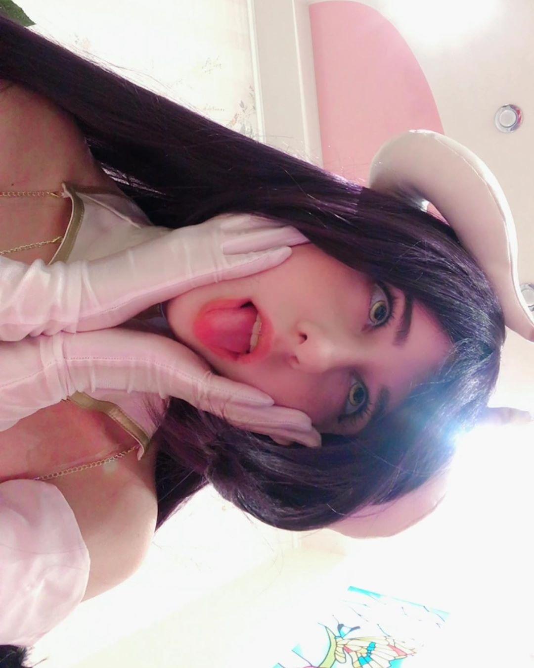 Ahegao face