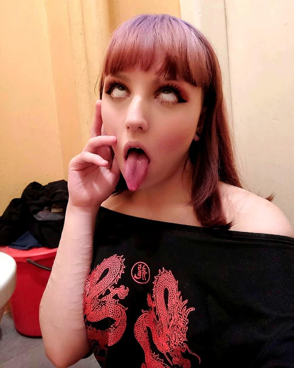 Ahegao face