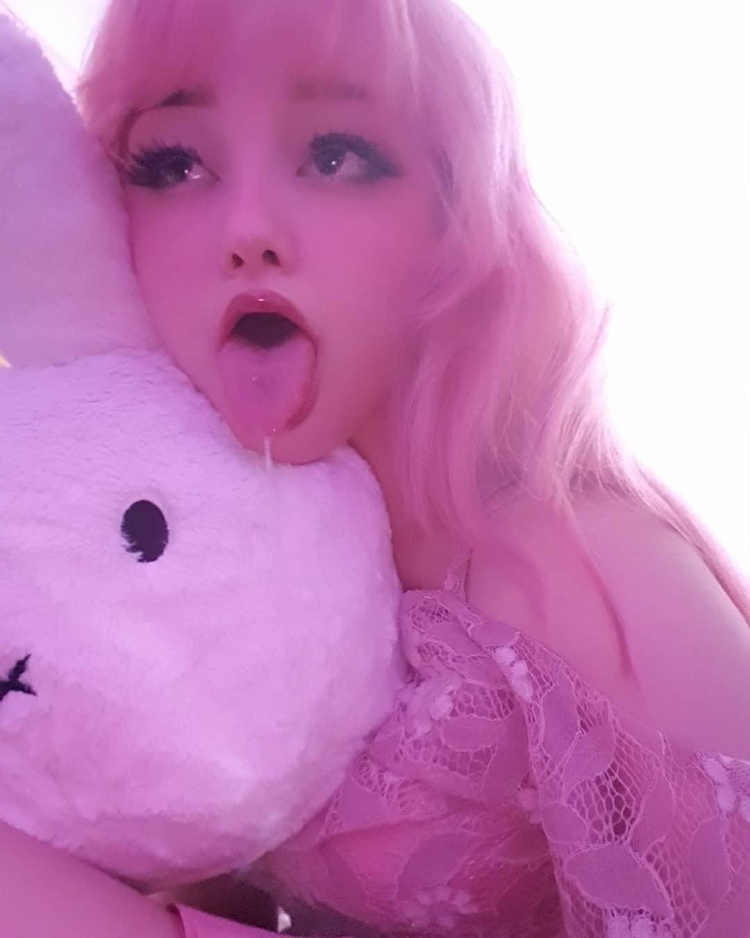 Ahegao face