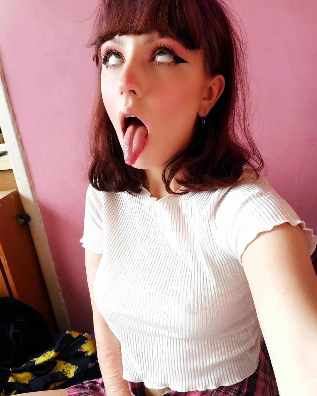 Ahegao face