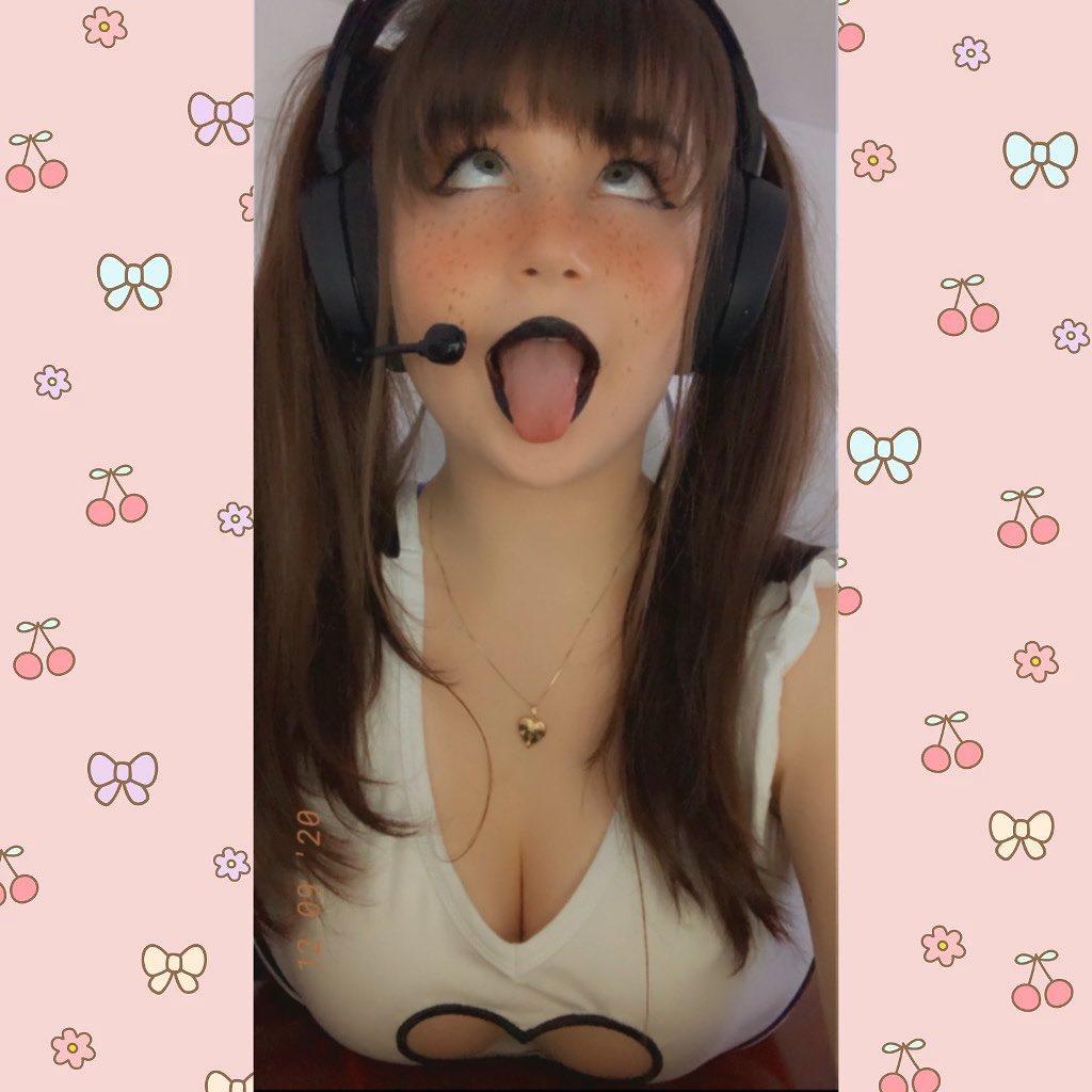 Ahegao face