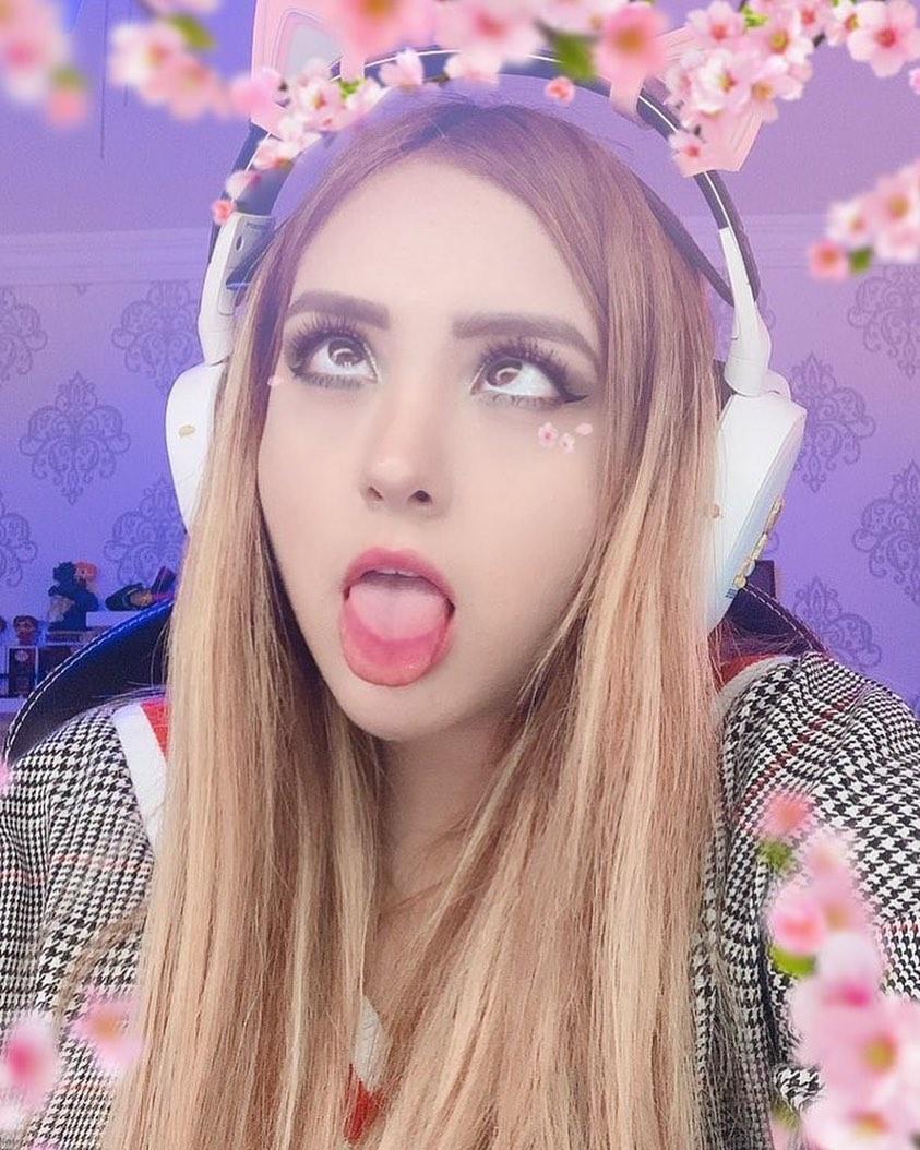 Ahegao face