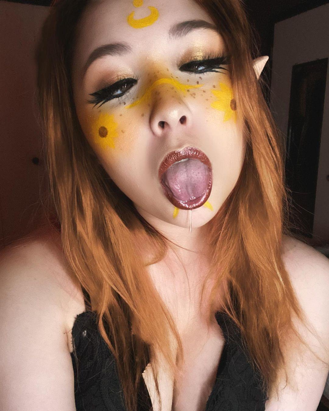 Ahegao face