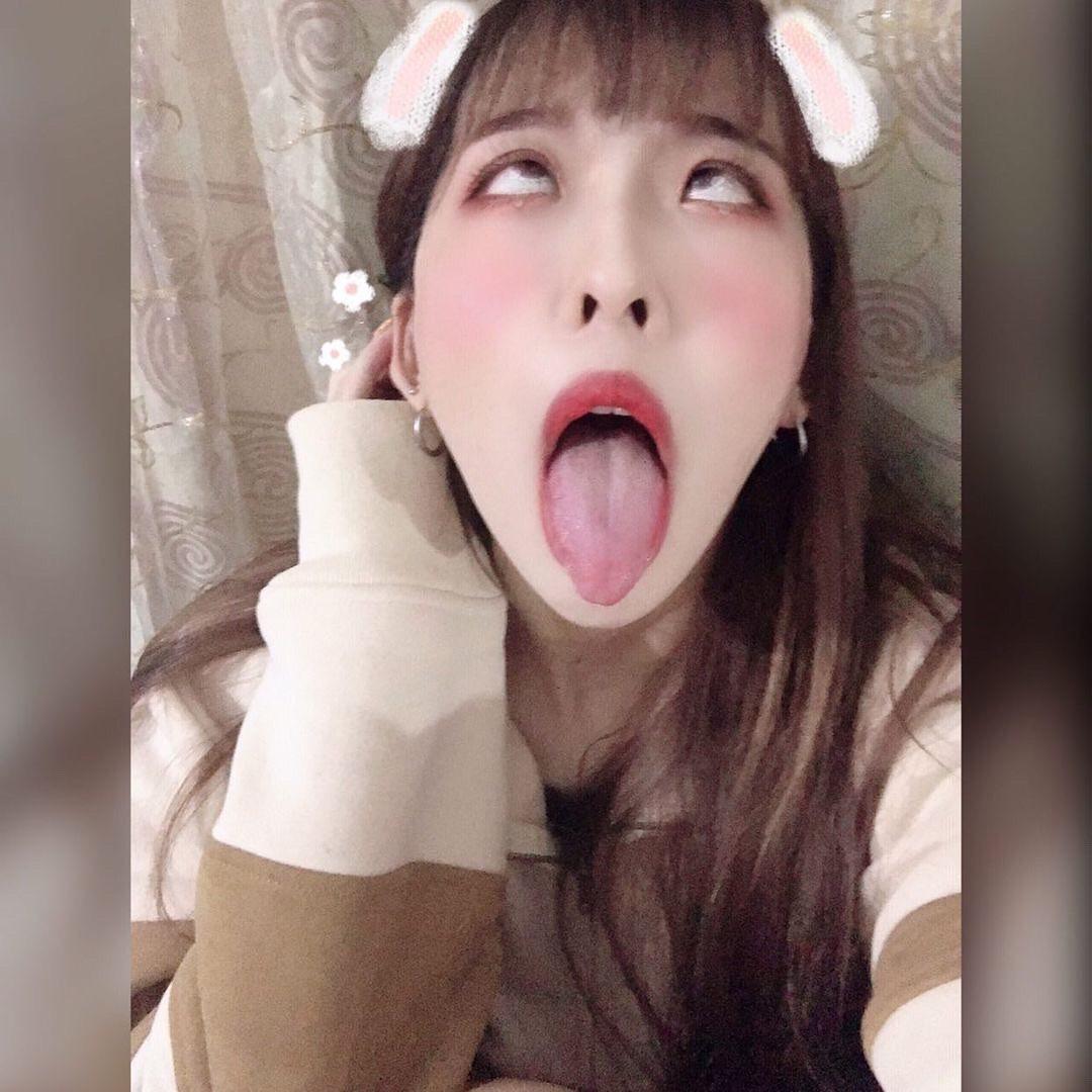 Ahegao face